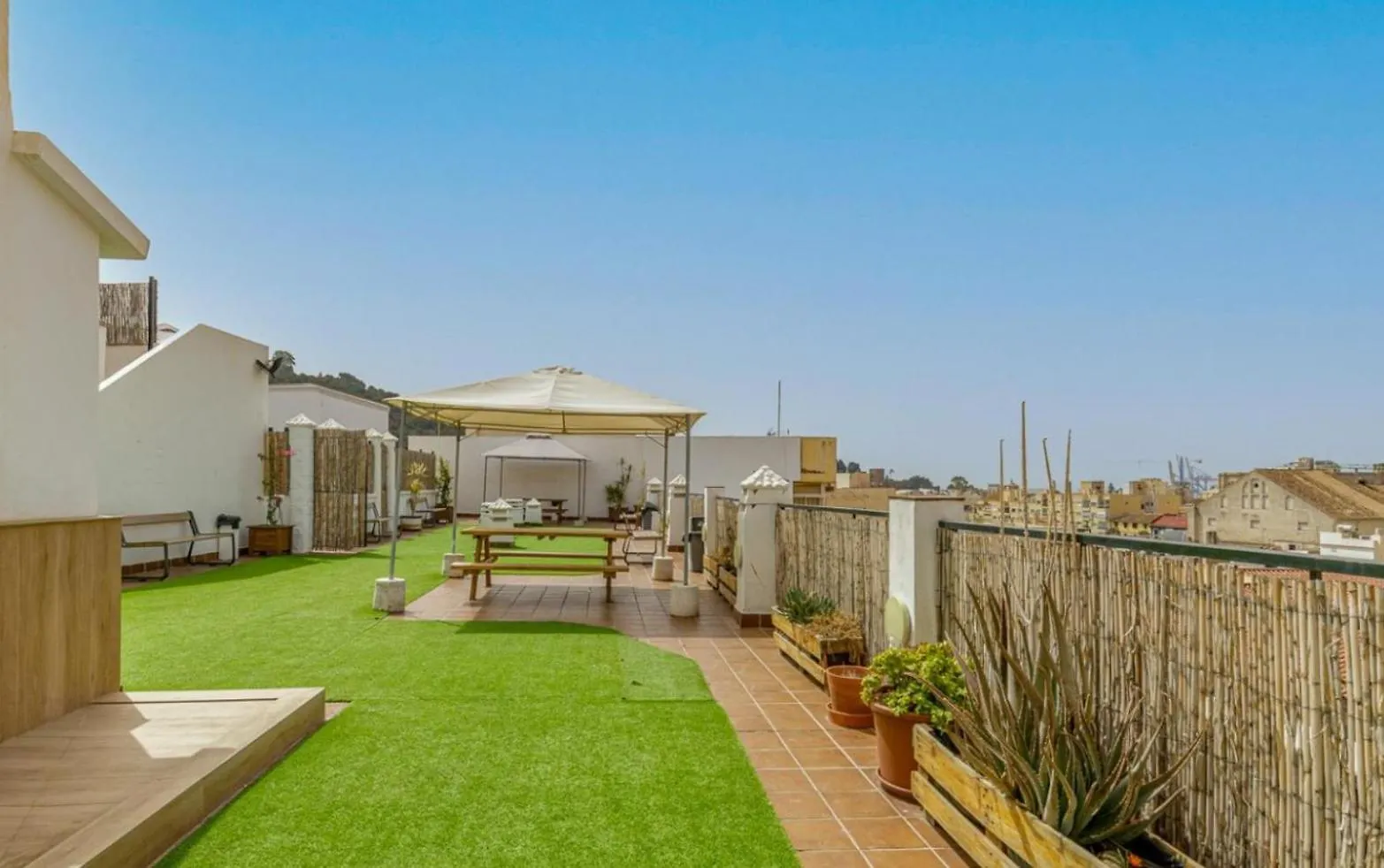 Apartamento Centrico La Merced - Free Parking & Free Gym Málaga