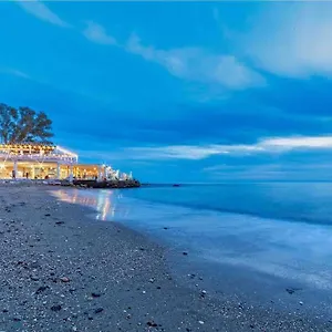 https://magnifique-duplex-avec-terrasse-proche-de-la-plage.hotelsinnerja.org