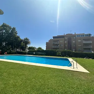 https://seaview-gualdalmar.hotelsinnerja.org
