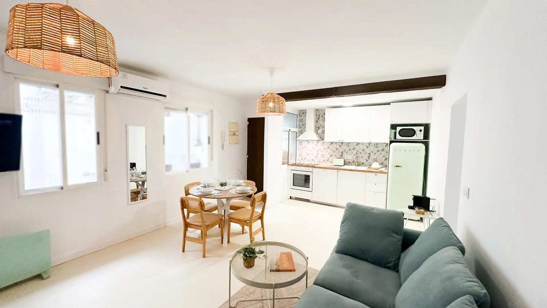 Apartamento Centrico La Merced - Free Parking & Free Gym Málaga