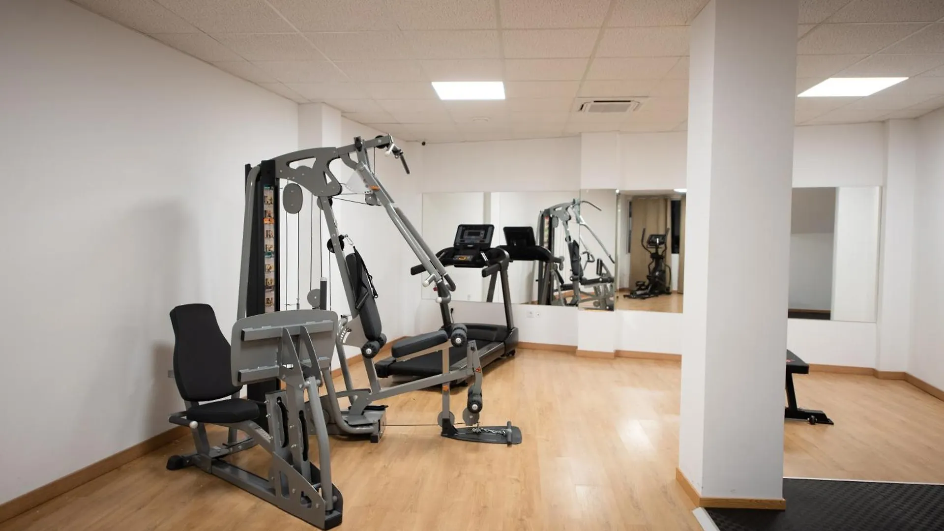 Apartman Apartamento Centrico La Merced - Free Parking & Free Gym Málaga
